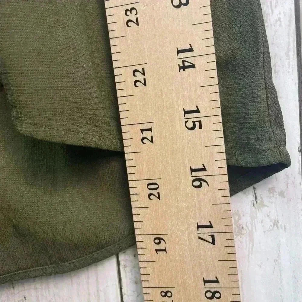 Banana Republic Dark Olive Green Oversized blouse Size Medium - Picture 9 of 9